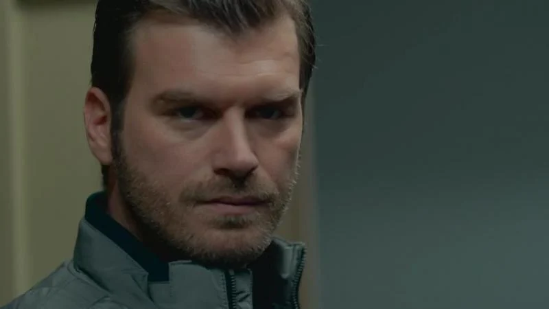 Кадры из сериала Столкновение 8 серия 1 сезон (2018)